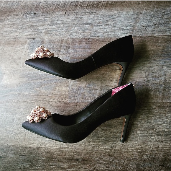 XSOLDX NEW TED BAKER JEWELED BLK SATIN PUMPS - Picture 5 of 8